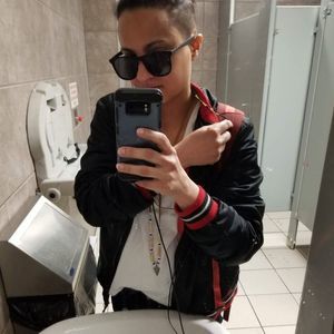 Meet your Posher, Dana